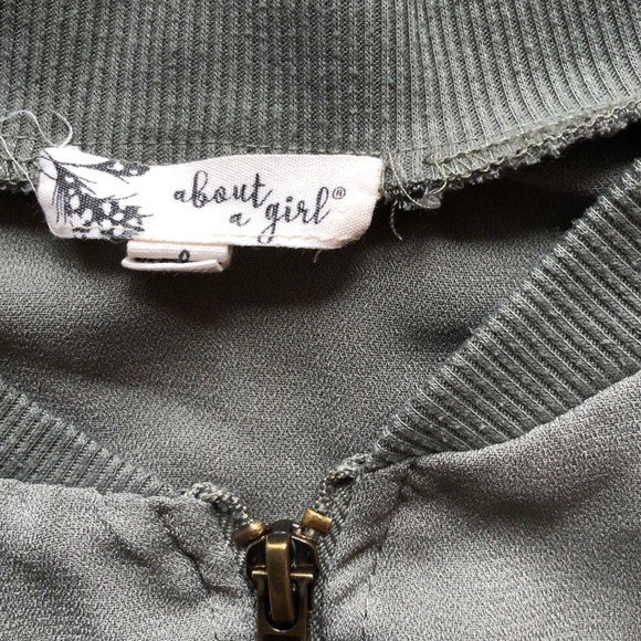 light jacket - Picture 2 of 3